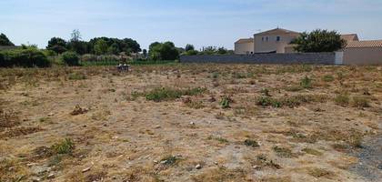 Terrain à Montroy en Charente-Maritime (17) de 814 m² à vendre au prix de 234000€