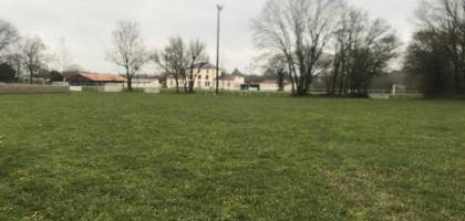 Terrain à Sainte-Eanne en Deux-Sèvres (79) de 1100 m² à vendre au prix de 30000€