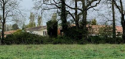 Terrain à La Châtaigneraie en Vendée (85) de 1057 m² à vendre au prix de 31680€