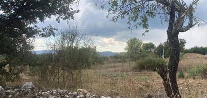 Terrain à Saint-Maximin-la-Sainte-Baume en Var (83) de 2400 m² à vendre au prix de 235000€