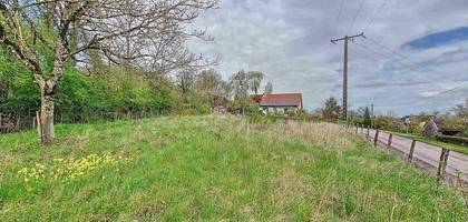 Terrain à Hangest-sur-Somme en Somme (80) de 1900 m² à vendre au prix de 52000€