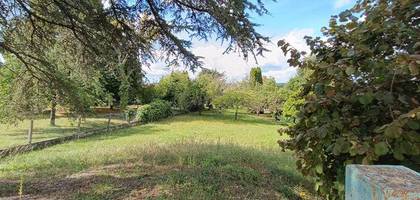 Terrain à Abrest en Allier (03) de 800 m² à vendre au prix de 65000€