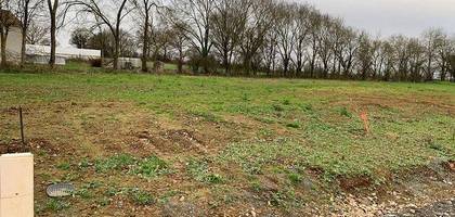 Terrain à La Châtaigneraie en Vendée (85) de 1055 m² à vendre au prix de 31572€