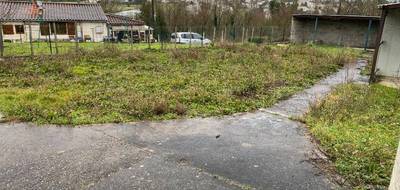 Terrain à Saintes en Charente-Maritime (17) de 545 m² à vendre au prix de 65000€ - 1