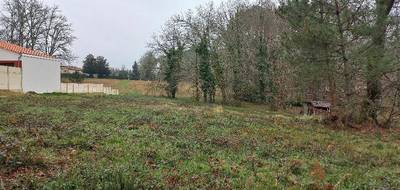 Terrain à Les Lèches en Dordogne (24) de 2000 m² à vendre au prix de 22000€ - 1