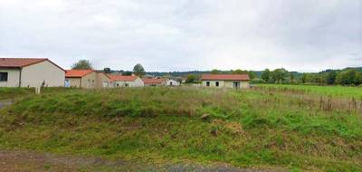 Terrain à Jussac en Cantal (15) de 480 m² à vendre au prix de 13600€ - 1