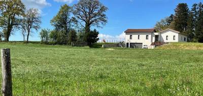 Terrain à Marcolès en Cantal (15) de 1500 m² à vendre au prix de 18000€ - 2