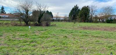 Terrain à Le Gua en Charente-Maritime (17) de 401 m² à vendre au prix de 49965€ - 1