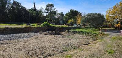 Terrain à Charleval en Bouches-du-Rhône (13) de 378 m² à vendre au prix de 137000€ - 2