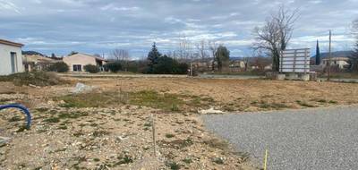 Terrain à Volx en Alpes-de-Haute-Provence (04) de 579 m² à vendre au prix de 134000€ - 1