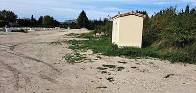 Terrain à Sénas en Bouches-du-Rhône (13) de 350 m² à vendre au prix de 150000€ - 2