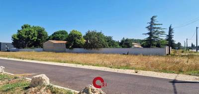 Terrain à Cavaillon en Vaucluse (84) de 2400 m² à vendre au prix de 330000€ - 2