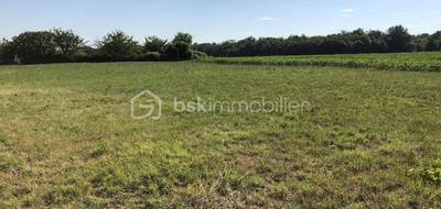 Terrain à Mauzé-sur-le-Mignon en Deux-Sèvres (79) de 2440 m² à vendre au prix de 59950€ - 3