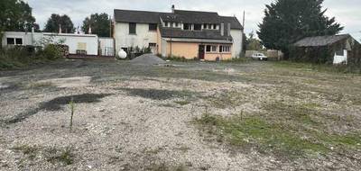 Terrain à Mornay-sur-Allier en Cher (18) de 10839 m² à vendre au prix de 132000€ - 1