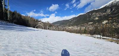 Terrain à Briançon en Hautes-Alpes (05) de 749 m² à vendre au prix de 225000€ - 1