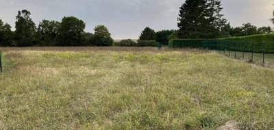 Terrain à Saint-Jean-d'Angély en Charente-Maritime (17) de 1900 m² à vendre au prix de 24500€ - 1