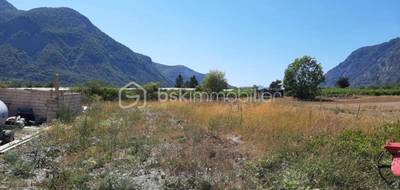 Terrain à Théus en Hautes-Alpes (05) de 1430 m² à vendre au prix de 191000€ - 2