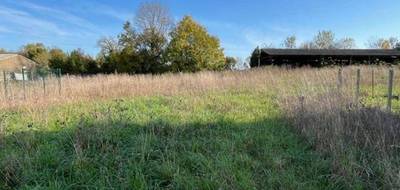 Terrain à Saint-Jean-d'Angély en Charente-Maritime (17) de 1150 m² à vendre au prix de 21800€ - 1