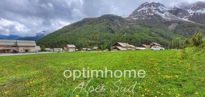 Terrain à Arvieux en Hautes-Alpes (05) de 2296 m² à vendre au prix de 344000€ - 1
