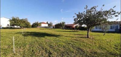 Terrain à Saintes en Charente-Maritime (17) de 1233 m² à vendre au prix de 72000€ - 1