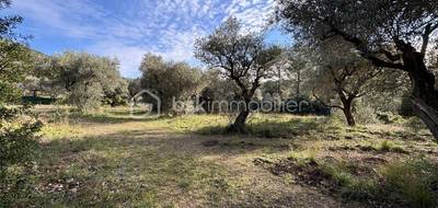 Terrain à Solliès-Ville en Var (83) de 3900 m² à vendre au prix de 313500€ - 1