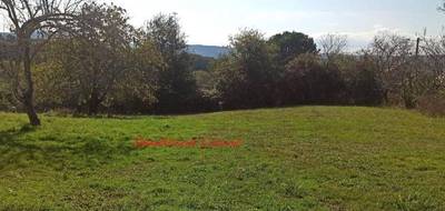 Terrain à Saint-Pantaléon-de-Larche en Corrèze (19) de 1200 m² à vendre au prix de 30990€ - 1