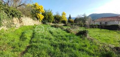 Terrain à Saint-Privat en Ardèche (07) de 1621 m² à vendre au prix de 125000€ - 2