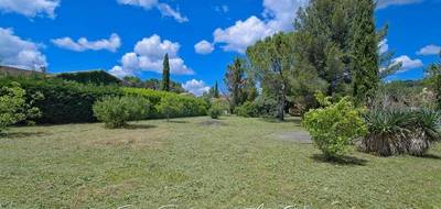 Terrain à Cadenet en Vaucluse (84) de 1000 m² à vendre au prix de 230000€ - 1