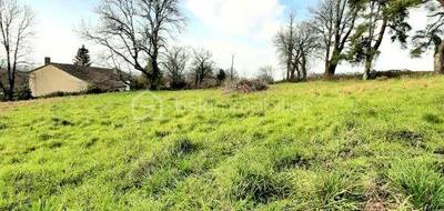 Terrain à Montrol-Sénard en Haute-Vienne (87) de 2390 m² à vendre au prix de 44630€ - 1