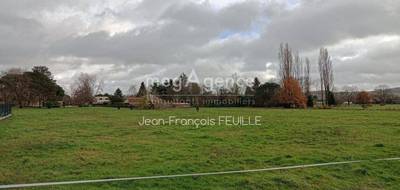 Terrain à Saint-Laurent-des-Vignes en Dordogne (24) de 9100 m² à vendre au prix de 336000€ - 2