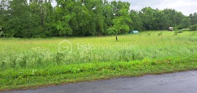 Terrain à Villetoureix en Dordogne (24) de 1900 m² à vendre au prix de 27400€ - 2