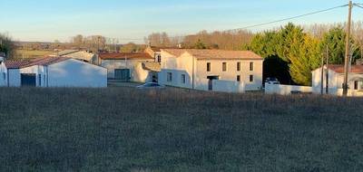 Terrain à Saint-Jean-d'Angély en Charente-Maritime (17) de 3083 m² à vendre au prix de 61000€ - 1