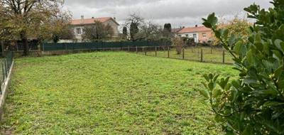 Terrain à Saint-Jean-d'Angély en Charente-Maritime (17) de 477 m² à vendre au prix de 23000€ - 2