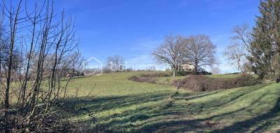 Terrain à Hautefort en Dordogne (24) de 12247 m² à vendre au prix de 39500€ - 2