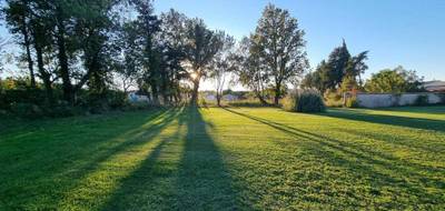 Terrain à Sénas en Bouches-du-Rhône (13) de 751 m² à vendre au prix de 196500€ - 1