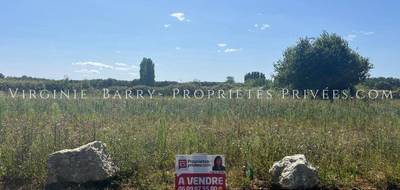 Terrain à Tonnay-Charente en Charente-Maritime (17) de 686 m² à vendre au prix de 81000€ - 1