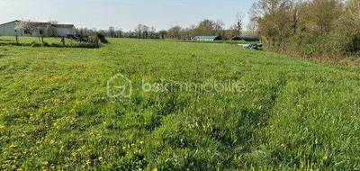 Terrain à Saint-Loup en Charente-Maritime (17) de 4500 m² à vendre au prix de 45000€ - 1