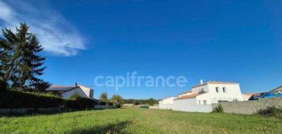 Terrain à Saint-Sulpice-de-Royan en Charente-Maritime (17) de 3288 m² à vendre au prix de 284900€ - 1