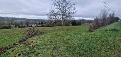 Terrain à Souvigny en Allier (03) de 7070 m² à vendre au prix de 49000€ - 2