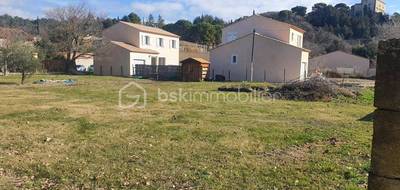 Terrain à Lauris en Vaucluse (84) de 1000 m² à vendre au prix de 225000€ - 3