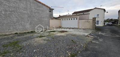 Terrain à Beugnon-Thireuil en Deux-Sèvres (79) de 153 m² à vendre au prix de 13000€ - 2