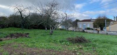 Terrain à Dignac en Charente (16) de 1102 m² à vendre au prix de 28000€ - 1