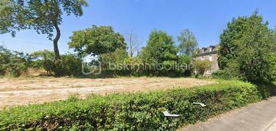 Terrain à Mayenne en Mayenne (53) de 765 m² à vendre au prix de 73350€ - 1