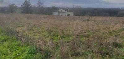 Terrain à Montguyon en Charente-Maritime (17) de 25569 m² à vendre au prix de 200000€ - 1