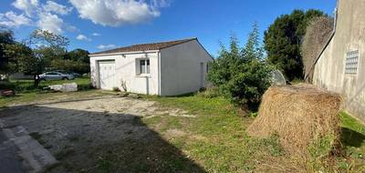 Terrain à Le Gua en Charente-Maritime (17) de 715 m² à vendre au prix de 79990€ - 2